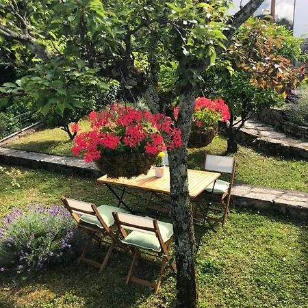 Perla - With Sea View Apartman *