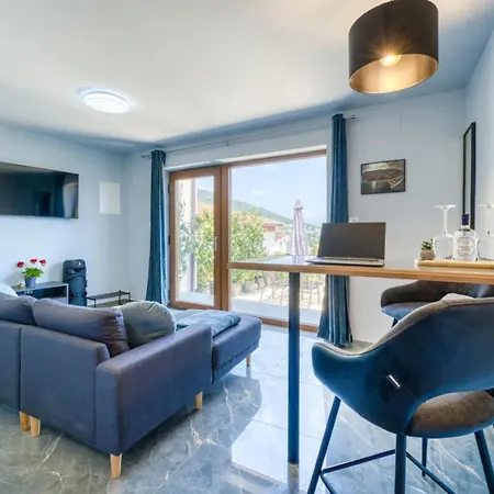 Lägenhet Perla - With Sea View Opatija