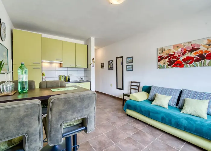 Perla - With Sea View Apartman