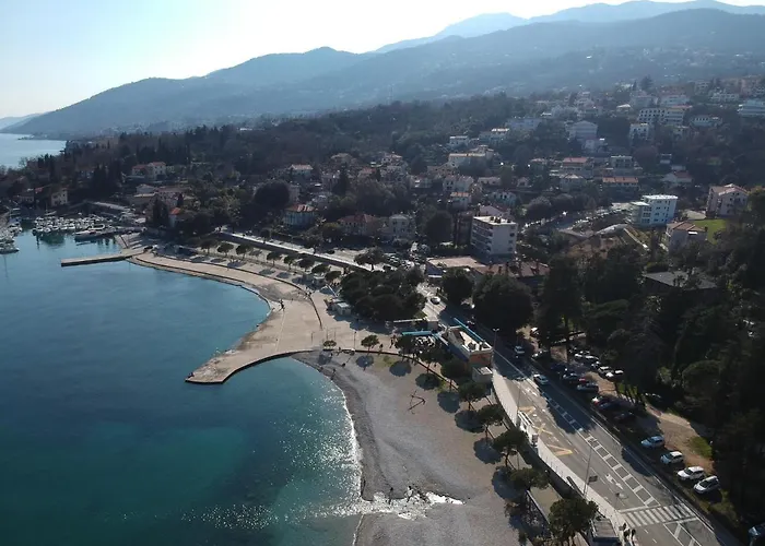 Perla - With Sea View Apartman Opatija