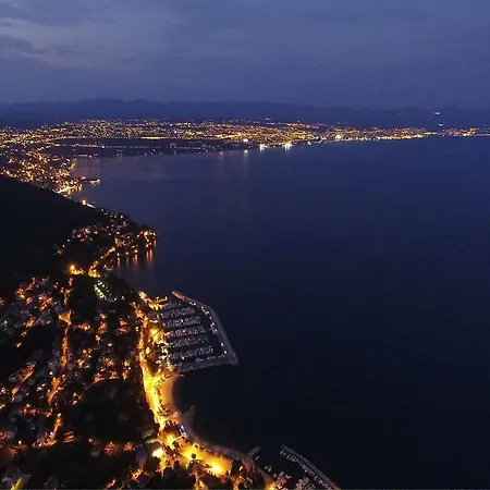 Perla - With Sea View Апартаменты Опатия