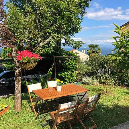 Perla - With Sea View Apartman