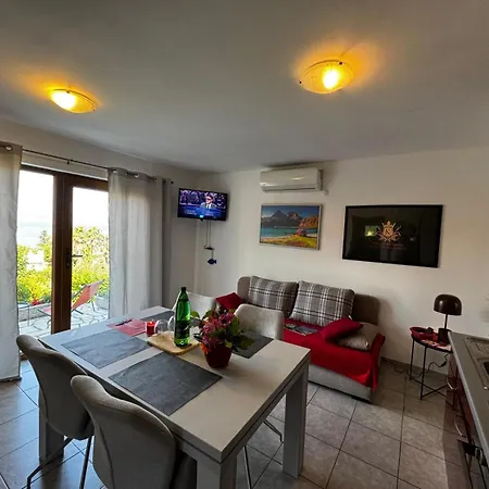 Perla - With Sea View *