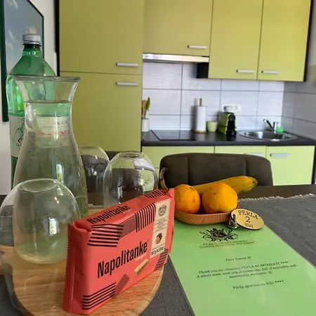 Apartman Perla - With Sea View