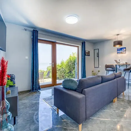 Perla - With Sea View