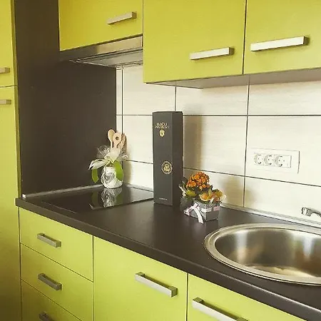 Perla - With Sea View Apartman *