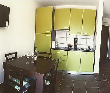 Apartman Perla - With Sea View *