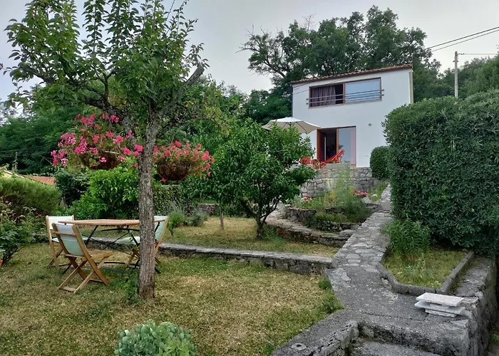 Perla - With Sea View