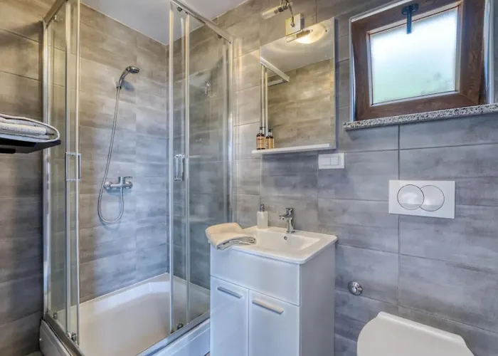 Perla - With Sea View * 오파티아