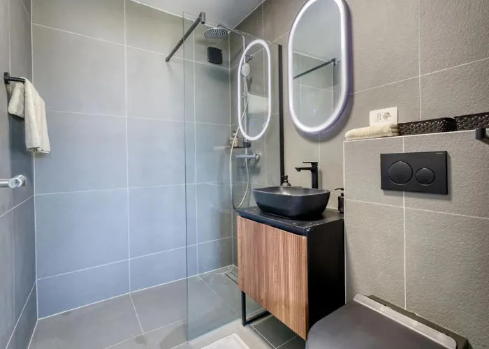 Perla - With Sea View Опатия