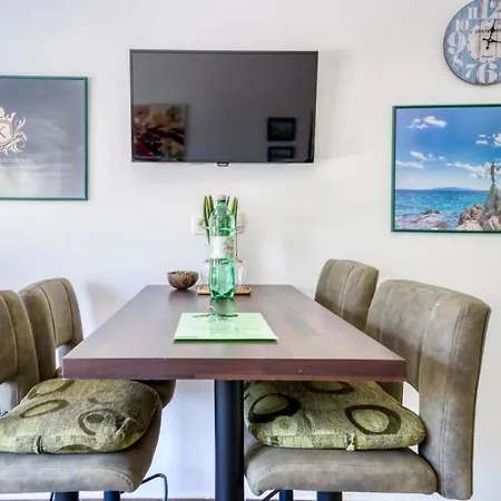 Apartment Perla - With Sea View